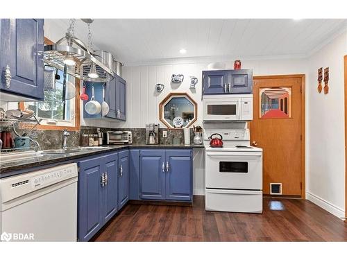49 Facer Street, St. Catharines, ON - Indoor Photo Showing Kitchen With Double Sink