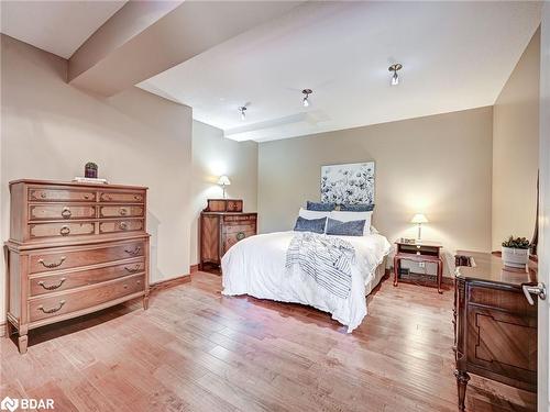 14902 Mount Pleasant Road, Caledon, ON - Indoor Photo Showing Bedroom