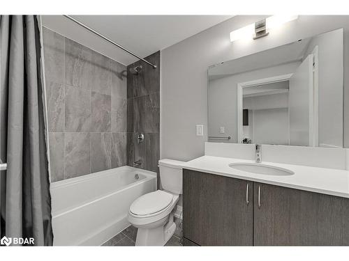 1112-58 Lakeside Terrace, Barrie, ON - Indoor Photo Showing Bathroom
