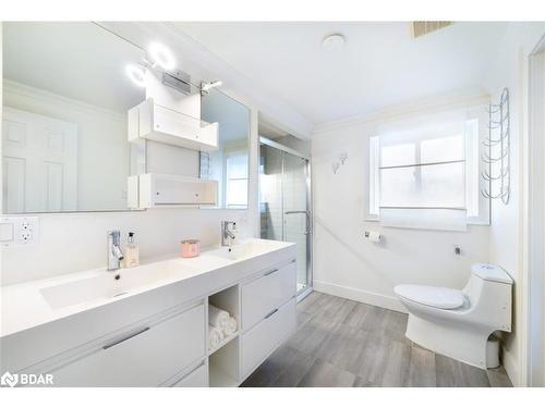 43 Shoreview Drive, Barrie, ON - Indoor Photo Showing Bathroom