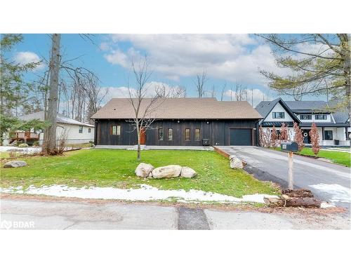 866 Kennedy Road, Innisfil, ON - Outdoor With Facade