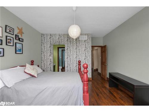 65 Big Sound Road, Mcdougall, ON - Indoor Photo Showing Bedroom