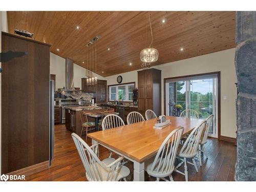 65 Big Sound Road, Mcdougall, ON - Indoor Photo Showing Dining Room