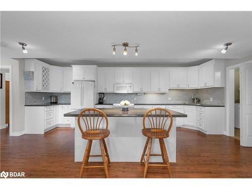 65 Big Sound Road, Mcdougall, ON - Indoor Photo Showing Kitchen