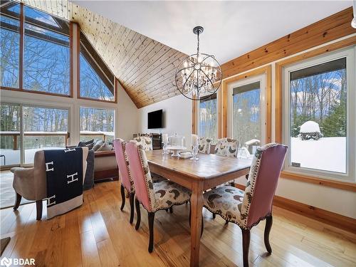 983 Bass Lake Sideroad E, Oro-Medonte, ON - Indoor Photo Showing Dining Room