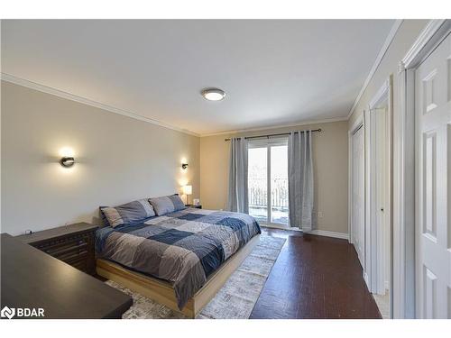 4261 Huronia Road, Orillia, ON - Indoor Photo Showing Bedroom