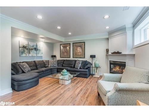 20 Cloverhill Crescent, Innisfil, ON - Indoor Photo Showing Living Room With Fireplace