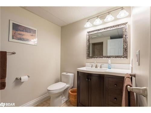 725 Broadview Avenue, Orillia, ON - Indoor Photo Showing Bathroom