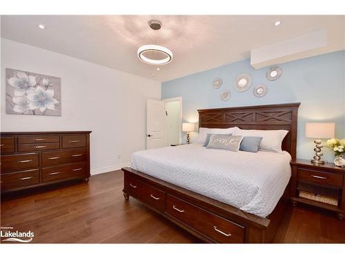 38 Windermere Circle, Midland, ON - Indoor Photo Showing Bedroom