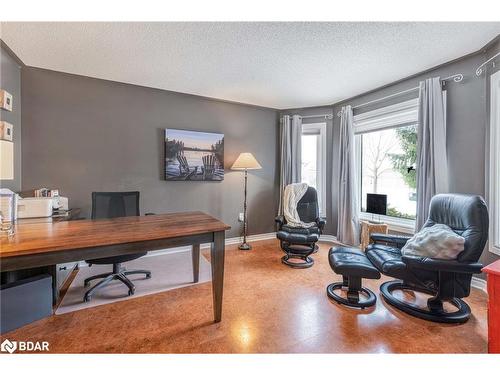 32 Nicklaus Drive, Barrie, ON - Indoor Photo Showing Office