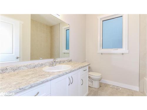 48 Beverly Street, Elmvale, ON - Indoor Photo Showing Bathroom