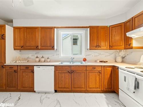 56 Creswell Drive, Quinte West, ON - Indoor Photo Showing Kitchen With Double Sink