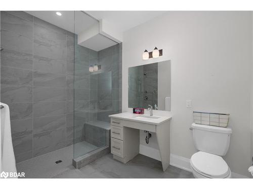 28 Thoroughbred Drive, Oro-Medonte, ON - Indoor Photo Showing Bathroom