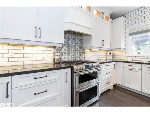 41 Heatherwood Drive, Springwater, ON - Indoor Photo Showing Kitchen With Upgraded Kitchen