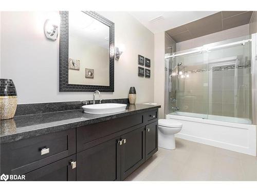 41 Heatherwood Drive, Springwater, ON - Indoor Photo Showing Bathroom