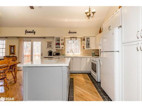 66 Huronwoods Drive, Oro-Medonte, ON - Indoor Photo Showing Kitchen With Double Sink