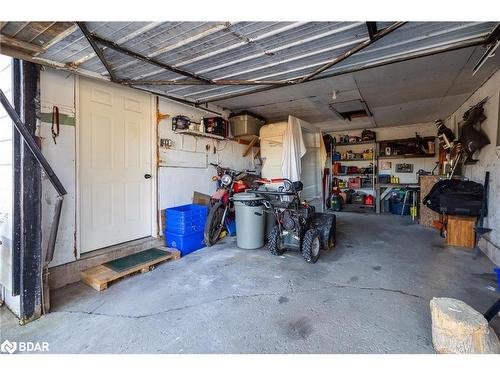 718506 Hwy 6 Highway, Shallow Lake, ON - Indoor Photo Showing Garage