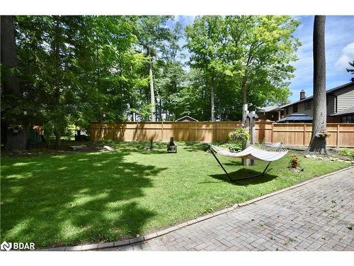 16 Crestwood Drive, Barrie, ON - Outdoor With Backyard