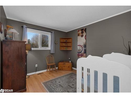 2264 Victoria Street, Innisfil, ON - Indoor Photo Showing Bedroom
