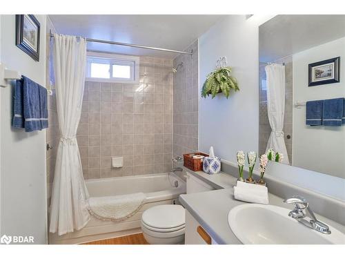 1-31 Laguna Parkway, Brechin, ON - Indoor Photo Showing Bathroom