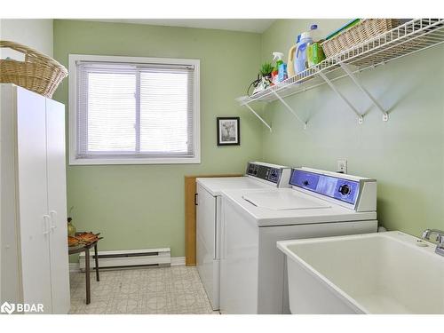 1-31 Laguna Parkway, Brechin, ON - Indoor Photo Showing Laundry Room