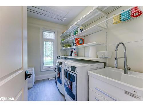 65 Black Creek Trail, Minesing, ON - Indoor Photo Showing Laundry Room