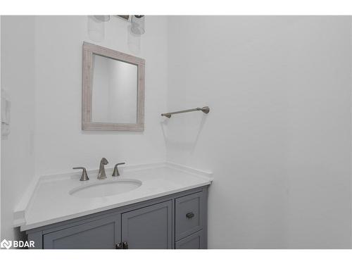 52 Mcarthur Drive, Penetanguishene, ON - Indoor Photo Showing Bathroom
