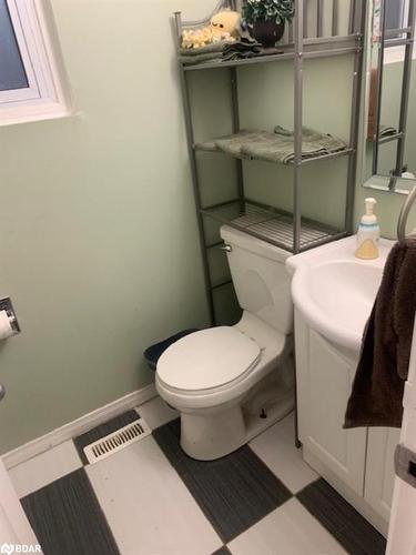 88 Kipling Place, Barrie, ON - Indoor Photo Showing Bathroom