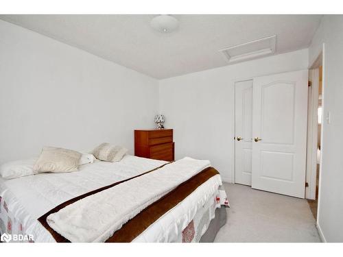 3 Stroud Place, Barrie, ON - Indoor Photo Showing Bedroom