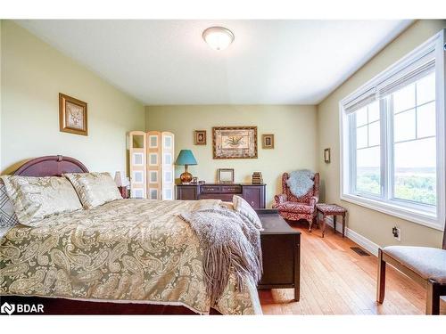 52 Drummond Drive, Penetanguishene, ON - Indoor Photo Showing Bedroom