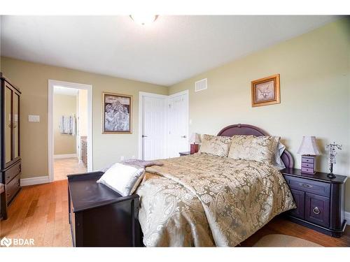 52 Drummond Drive, Penetanguishene, ON - Indoor Photo Showing Bedroom