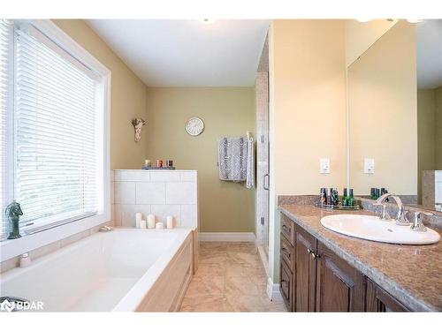 52 Drummond Drive, Penetanguishene, ON - Indoor Photo Showing Bathroom