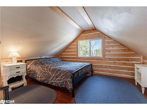 78 Fr 15A, Havelock-Belmont-Methuen Twp, ON - Indoor Photo Showing Bedroom