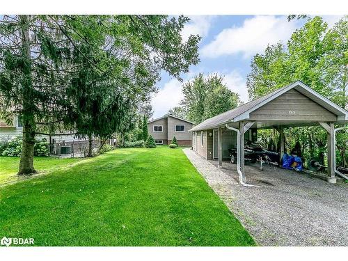 1069 Lakeshore Rd Road E, Oro-Medonte, ON - Outdoor With Backyard