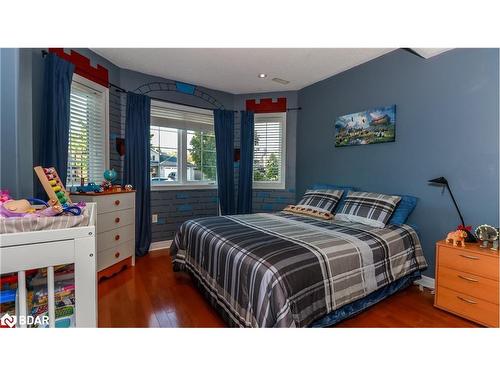 59 Nicklaus Drive, Barrie, ON - Indoor Photo Showing Bedroom