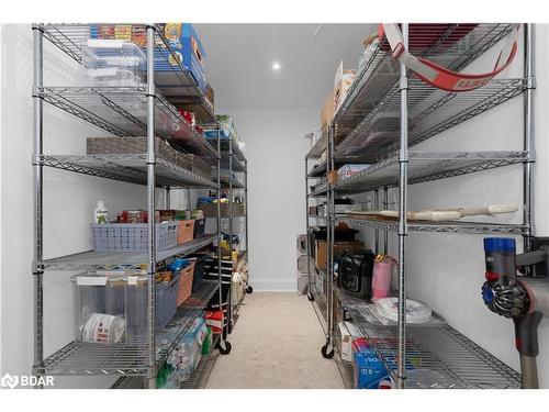 395 Eastdale Drive, Wasaga Beach, ON - Indoor With Storage