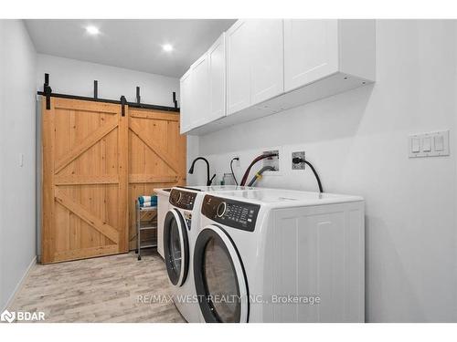 61 Earl Street, Wasaga Beach, ON - Indoor Photo Showing Laundry Room