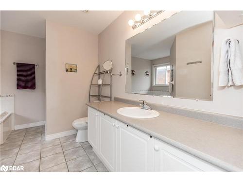 850 Leslie Drive, Innisfil, ON - Indoor Photo Showing Bathroom