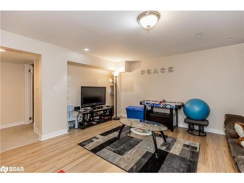 850 Leslie Drive, Innisfil, ON - Indoor Photo Showing Other Room
