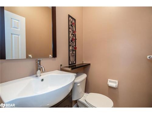 415 Mapleton Avenue, Barrie, ON - Indoor Photo Showing Bathroom