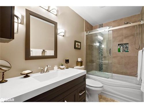19 Garrett Crescent, Barrie, ON - Indoor Photo Showing Bathroom