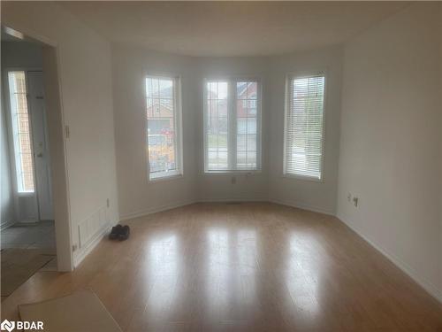 50 Taylor Drive, Barrie, ON - Indoor Photo Showing Other Room