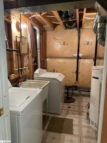 50 Taylor Drive, Barrie, ON - Indoor Photo Showing Laundry Room