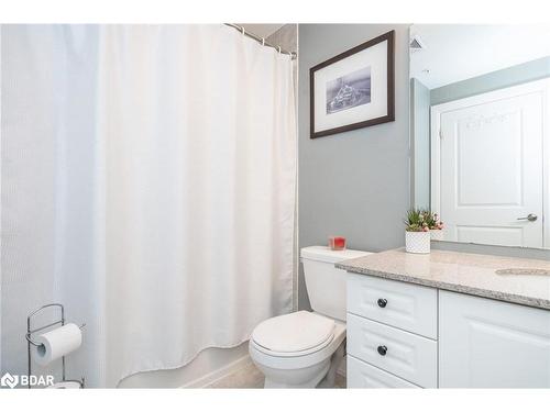 301-304 Essa Road, Barrie, ON - Indoor Photo Showing Bathroom