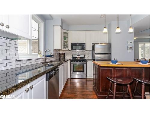 22 Marina Village Drive, Port Severn, ON - Indoor Photo Showing Kitchen With Upgraded Kitchen