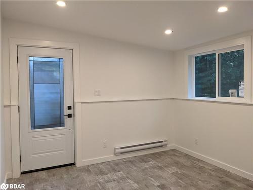 Lower Unit-154 Simcoe Street, Orillia, ON - Indoor Photo Showing Other Room