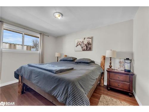 386 Bell Road, Binbrook, ON - Indoor Photo Showing Bedroom