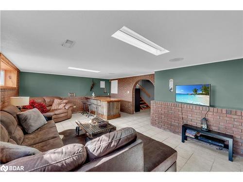 386 Bell Road, Binbrook, ON - Indoor Photo Showing Living Room