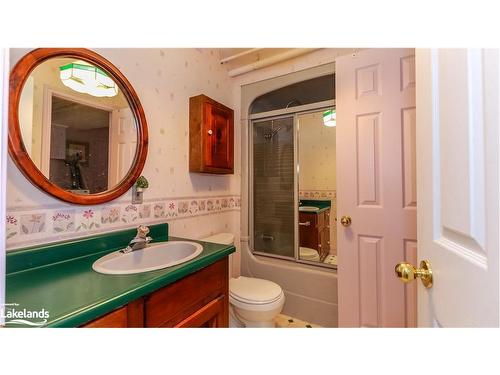 160 Gilwood Park Drive, Penetanguishene, ON - Indoor Photo Showing Bathroom