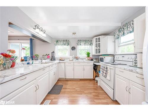 1776 Big Bay Point Road, Innisfil, ON - Indoor Photo Showing Kitchen